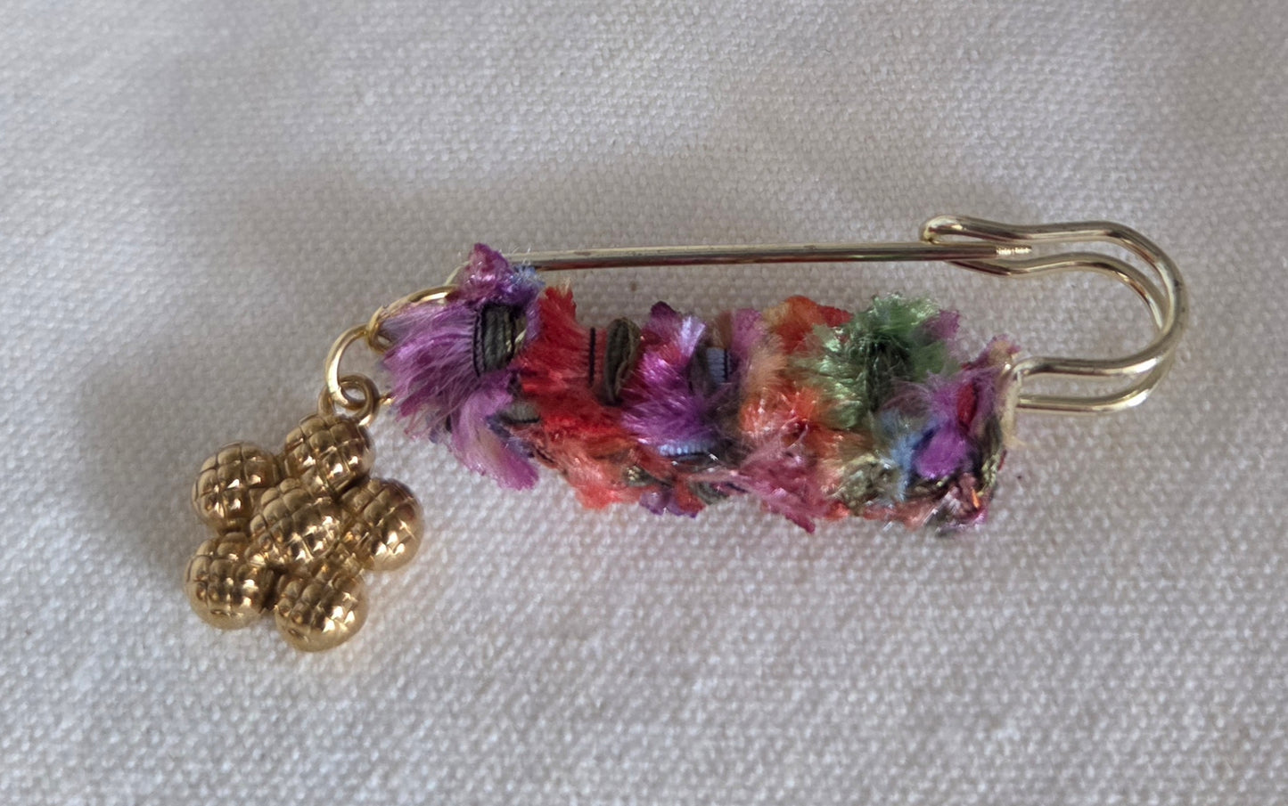Broche Mundo Color Flor